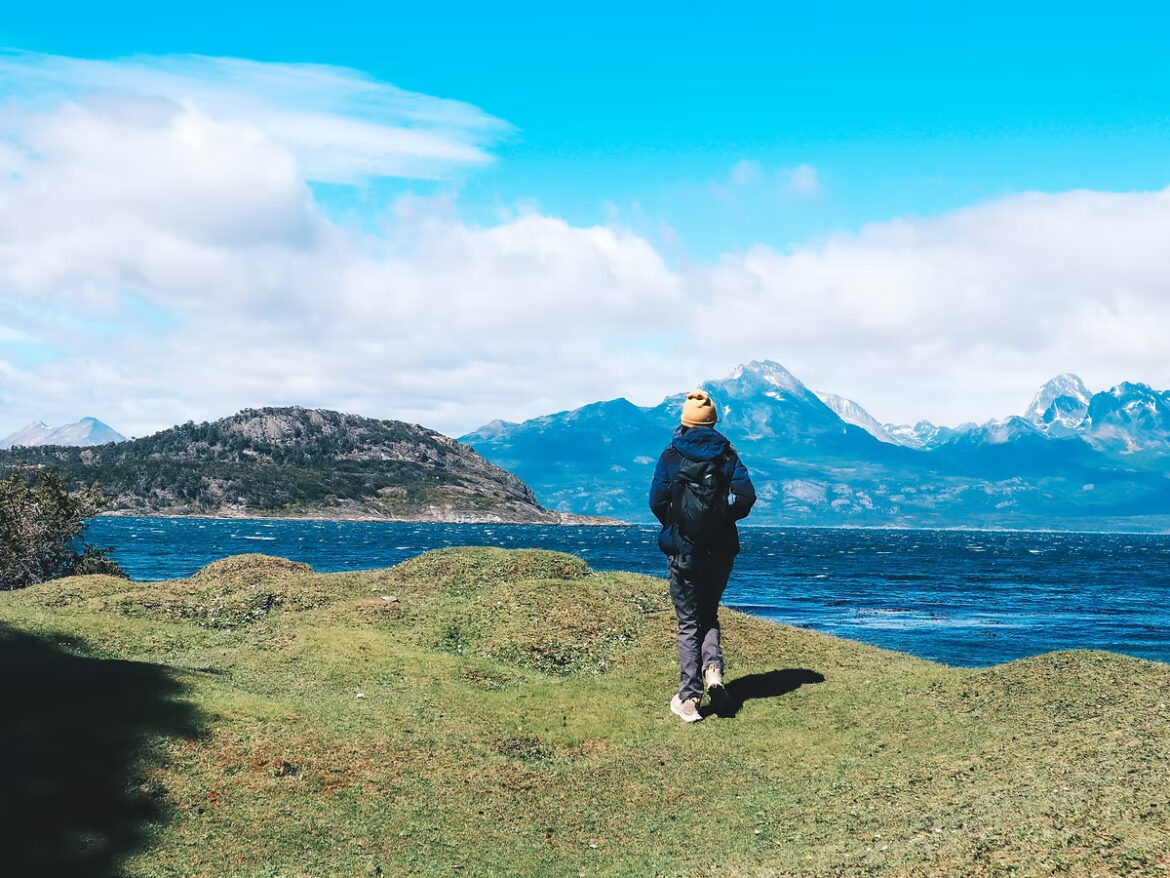 4873AA2C 6EBA 41E5 952A D273BE77E951